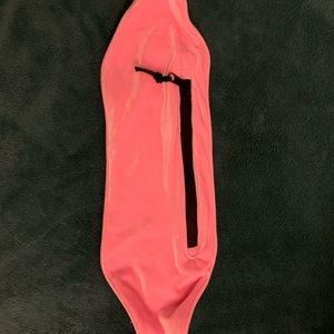 Neon pink velvet triangl fanny pack